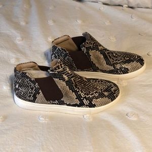 NWT Snakeskin pattern hightops